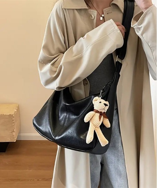 FREE STYLISTS(フリー スタイリスト)の「Y2K くまチャーム 付ショルダーBAG(ショルダーバッグ・レディース・ブラック/ダークブラウン/カーキ/ブラウン・FREE)」の15枚目の写真
