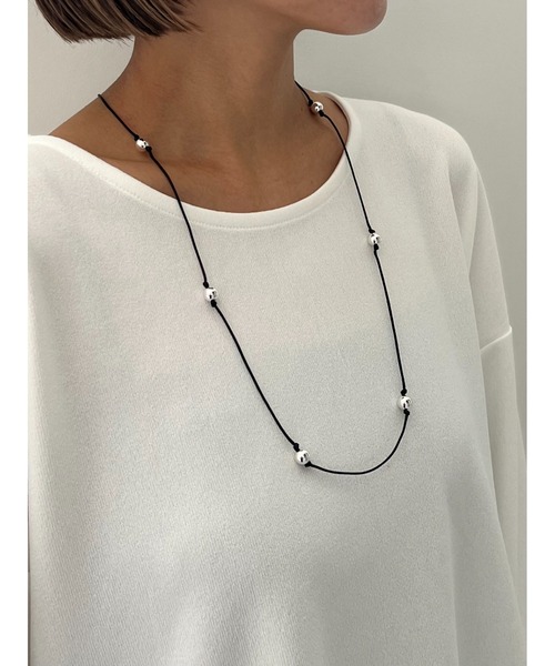 CHIGNON（シニヨン）の「CHIGNON マルチWAY丸玉コードチョーカー（ネックレス・レディース・シルバー/ベージュ/ゴールド・FREE）」の9枚目の写真