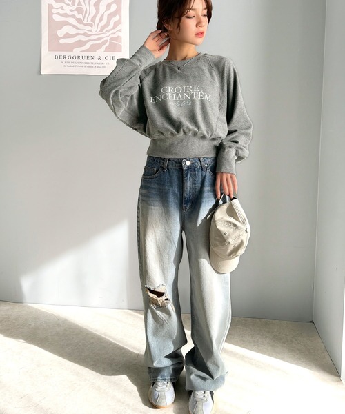 mily bilet（ミウィビレット）の「【mily bilet】カジュアルだけどこなれ感たっぷり。ラインストーン＆ぼかしプリント裏毛使いスウェットクロップド丈トップス（スウェット・レディース・グレー/ブルー/オートミール/レッド・LARGE/SMALL/X-LARGE/MEDIUM）」の22枚目の写真