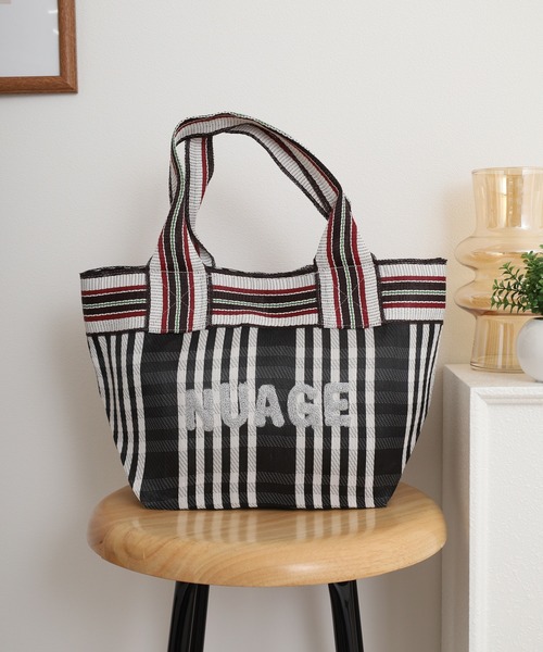 FUNALIVE（ファンアライブ）の「刺繍ロゴビニールトート（トートバッグ・レディース・ブルー/レッド系/ブラック/イエロー系/ブルー系/ブラック系・FREE）」の3枚目の写真