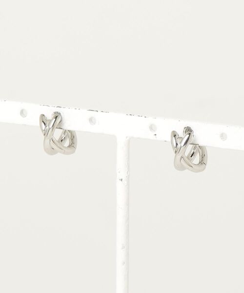 rae(レイ)の「【rae】cross pierce/クロスピアス(ピアス(両耳用)・レディース・マルチ/シルバー・FREE)」の3枚目の写真