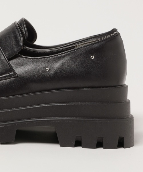 FOREVER 21(フォーエバー トゥエンティーワン)の「【2025SS】スタッズローファー(ローファー・レディース・ブラック・MEDIUM/LARGE)」の7枚目の写真