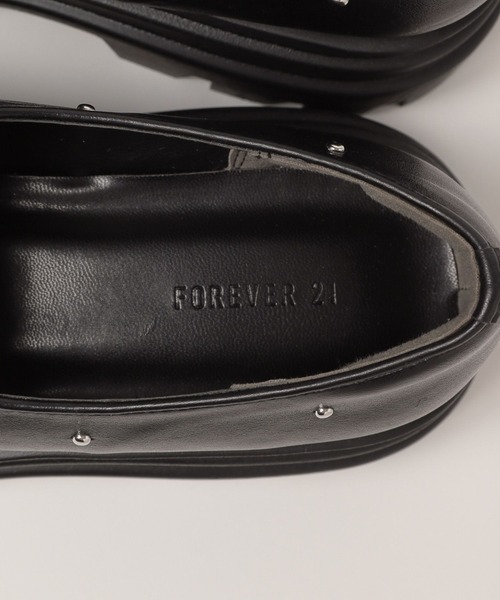 FOREVER 21(フォーエバー トゥエンティーワン)の「【2025SS】スタッズローファー(ローファー・レディース・ブラック・MEDIUM/LARGE)」の8枚目の写真
