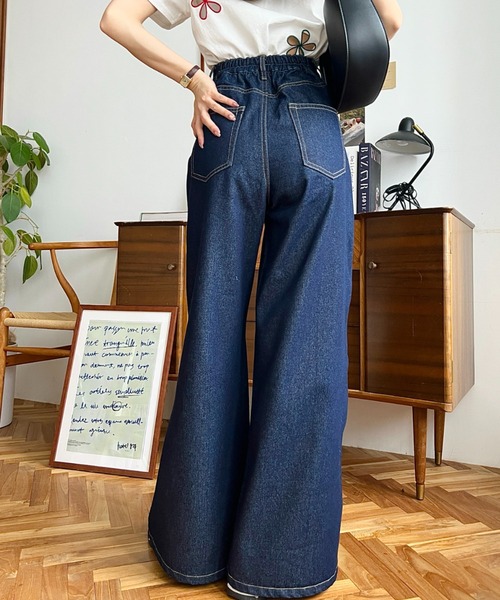 moment+(モーメントプラス)の「ワイドフレアデニムパンツ(デニムパンツ・レディース・インディゴブルー/サックスブルー/ブラック・M/L)」の7枚目の写真