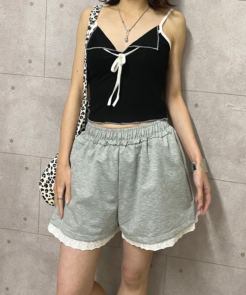 NANEA(ナネア)の「裾フリルスウェットショートパンツ(スウェットパンツ・レディース・ブラック/グレー・SMALL/MEDIUM/LARGE)」の14枚目の写真