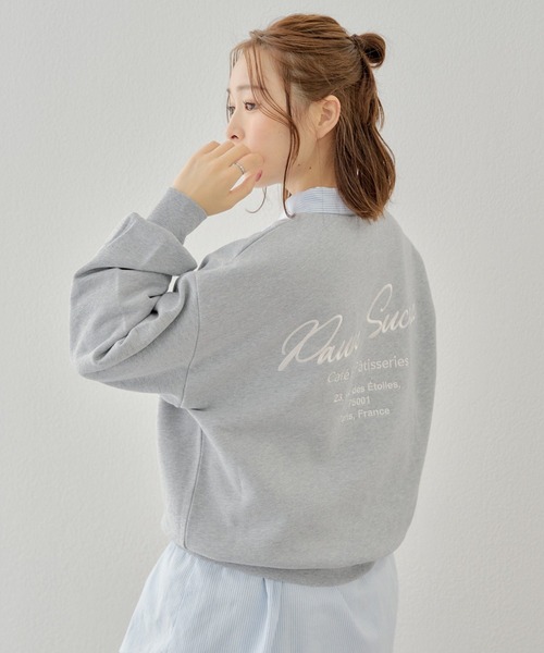 Chico（チコ）の「胸刺繍ロゴスウェット（Tシャツ/カットソー・レディース・グレー/ネイビー/オートミール/ピンク・FREE）」の2枚目の写真