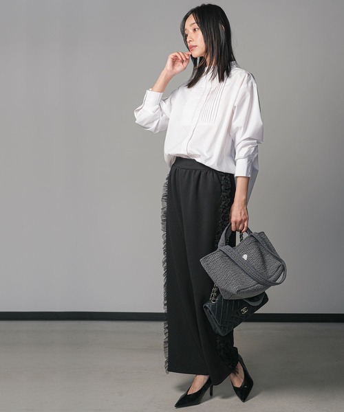 mili an deni（ミリアンデニ）の「ノーカラータキシードシャツ（シャツ/ブラウス・レディース・ブラック/サックスブルー/ブルー/オフホワイト・L/M）」の9枚目の写真