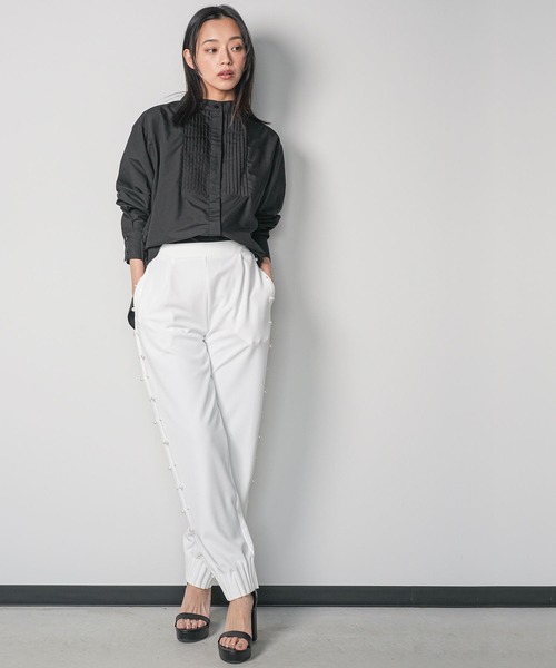 mili an deni（ミリアンデニ）の「ノーカラータキシードシャツ（シャツ/ブラウス・レディース・ブラック/サックスブルー/ブルー/オフホワイト・L/M）」の12枚目の写真