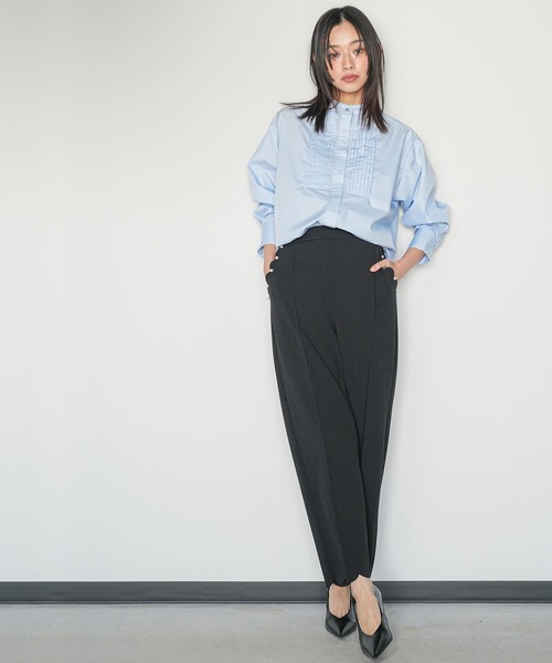 mili an deni（ミリアンデニ）の「ノーカラータキシードシャツ（シャツ/ブラウス・レディース・ブラック/サックスブルー/ブルー/オフホワイト・L/M）」の18枚目の写真