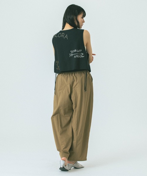 ROSE BUD（ローズバッド）の「BEADS EMBROIDERY VEST（ベスト・レディース・ブラック/ホワイト・ONE SIZE）」の14枚目の写真