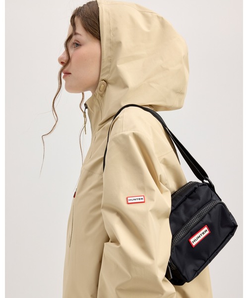 HUNTER（ハンター）の「ナイロン クロスボディ（ボディバッグ/ウエストポーチ・レディース・ブラック/ホワイト/ネイビー・ONE SIZE）」の16枚目の写真