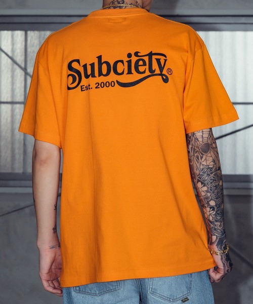 Subciety（サブサエティ）の「Stream tee（Tシャツ/カットソー・メンズ・ホワイト/オレンジ/ブラック×ブラック/ブラック・SMALL/MEDIUM/LARGE/X-LARGE/XX-LARGE）」の4枚目の写真