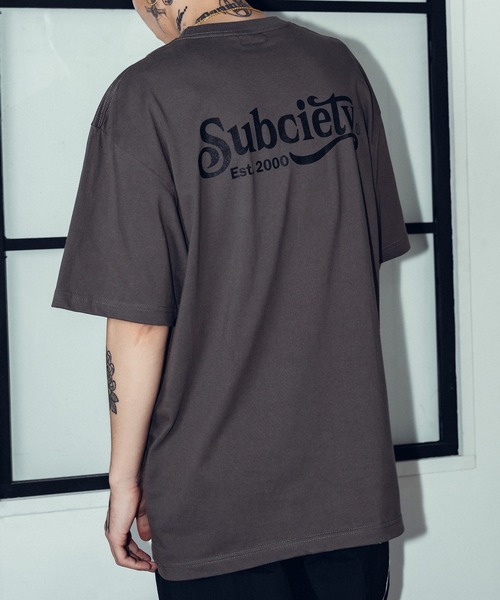 Subciety（サブサエティ）の「Stream tee（Tシャツ/カットソー・メンズ・ホワイト/オレンジ/ブラック×ブラック/ブラック・SMALL/MEDIUM/LARGE/X-LARGE/XX-LARGE）」の5枚目の写真
