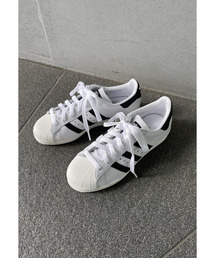 ＜ADIDAS（アディダス）＞SUPER STAR82 スニーカー