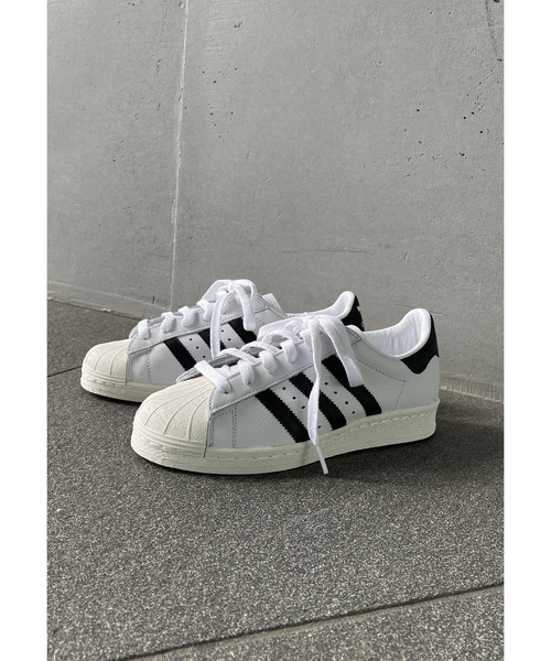 1er Arrondissement（プルミエアロンディスモン）の「＜ADIDAS（アディダス）＞SUPER STAR82 スニーカー（その他シューズ・レディース・ホワイト系その他3/ブラック系その他3・25/24/23）」の8枚目の写真