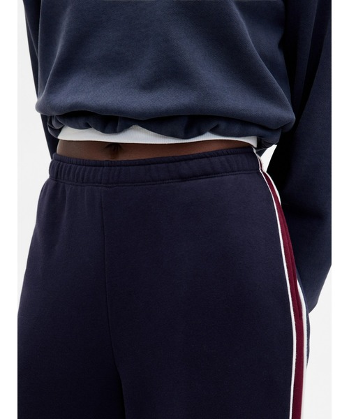 GAP（ギャップ）の「ヴィンテージソフト バギー ワイド スウェットパンツ（スウェットパンツ・レディース・ライトグレー/ブラック/ブラック系その他/ネイビー/ワイン/ダークグリーン/レッド/ブルー系その他/カーキ/ブラウン系その他・XS/S/M/L/XXS）」の17枚目の写真