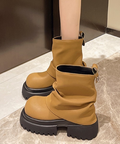 lilful（リルフル）の「厚底ショートエンジニアブーツ（ブーツ・レディース・ブラウン/ブラック・37/36/35）」の21枚目の写真