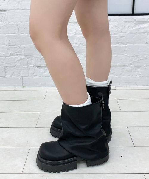 lilful（リルフル）の「厚底ショートエンジニアブーツ（ブーツ・レディース・ブラウン/ブラック・37/36/35）」の4枚目の写真