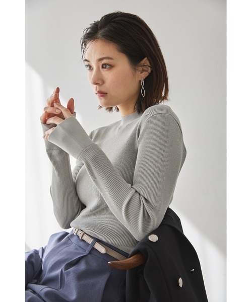 SUIT SQUARE（スーツスクエア）の「ハイネックリブニット フレアスリーブ ハンドウォッシュ ストレッチレーヨン 無地（Tシャツ/カットソー・レディース・グリーン/ホワイト/アイボリー・38(9号)）」の3枚目の写真