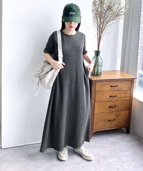 reca（レカ）の「【ZOZO限定】カップ付きセミフレアワンピース（ワンピース・レディース・ベージュ系その他/チャコールグレー/ブラック・FREE）」の7枚目の写真