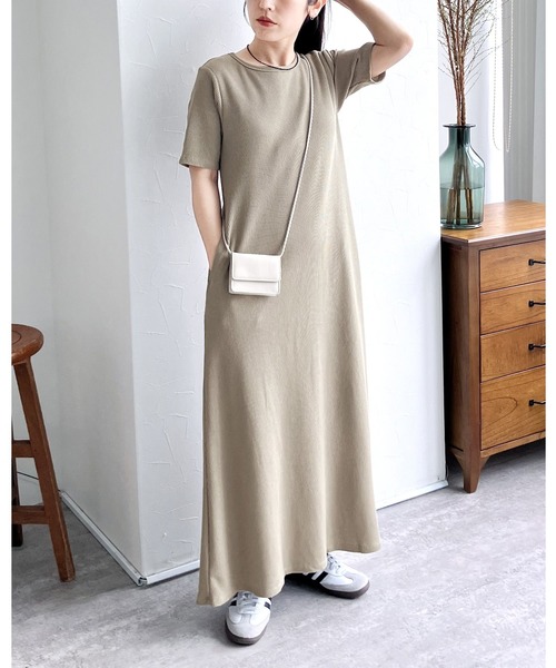 reca（レカ）の「【ZOZO限定】カップ付きセミフレアワンピース（ワンピース・レディース・ベージュ系その他/チャコールグレー/ブラック・FREE）」の18枚目の写真