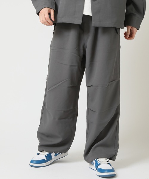 ARCADE（アーケード）の「ワイドシルエット ウエストゴム 裾ドローコード パラシュートパンツ NEOSARTIC（チノパンツ・メンズ・ブラック/カーキ/チャコールグレー/アイボリー・L/LL/M）」の9枚目の写真