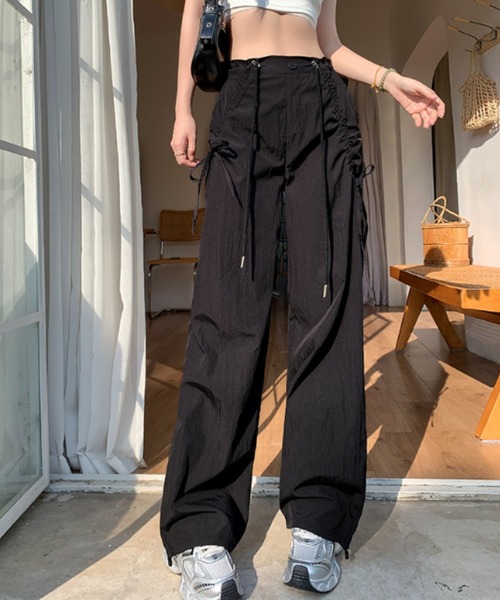 Mela(メラ)の「サイドリボンカーゴパンツ(カーゴパンツ・レディース・グレー/ブラック・S/M/L)」の2枚目の写真