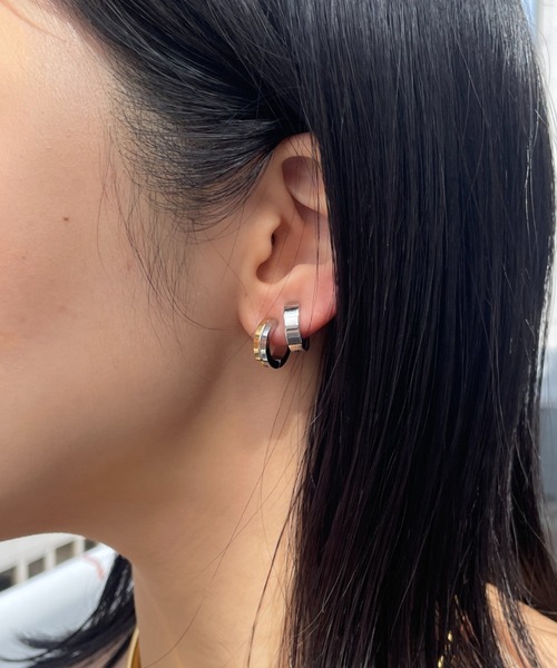 重ね付けもおすすめです♪
着用：下=シルバー×ゴールド、上=シルバー