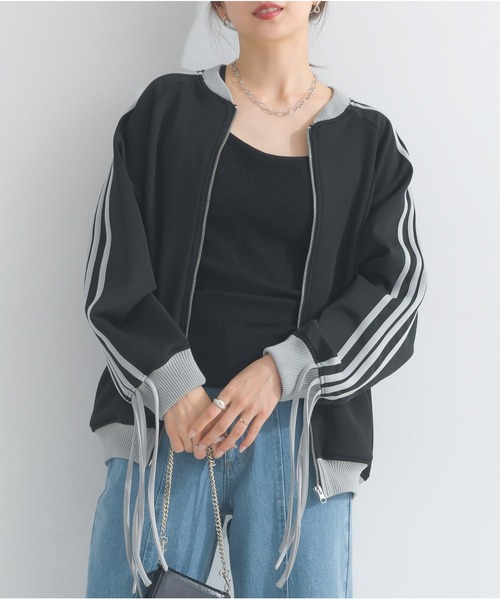 OandI（オーアンドアイ）の「ラインリボンジャージブルゾン（その他アウター・レディース・ブラック/オフホワイト・FREE）」の2枚目の写真