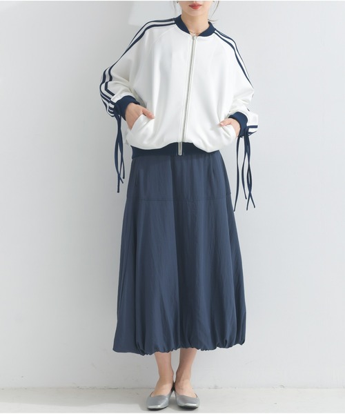 OandI（オーアンドアイ）の「ラインリボンジャージブルゾン（その他アウター・レディース・ブラック/オフホワイト・FREE）」の3枚目の写真