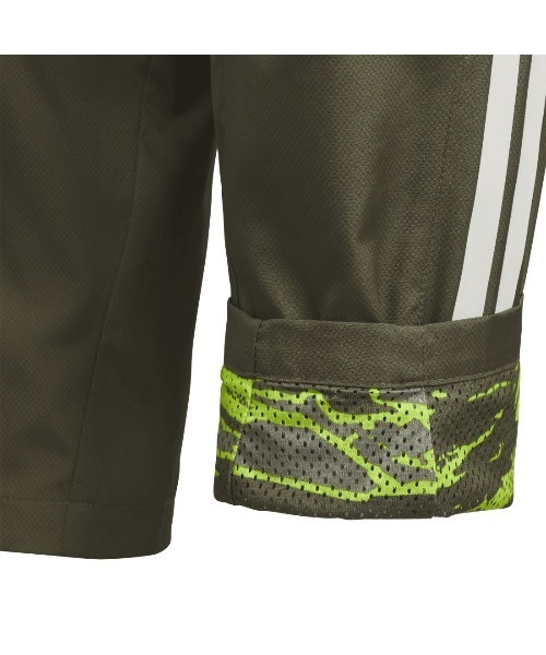 adidas(アディダス)の「アディダス adidas エッセンシャルズ ウーブンパンツ キッズ(その他パンツ・キッズ・ダークブルー/レッド・110cm/120cm/130cm/140cm/150cm/160cm)」の9枚目の写真
