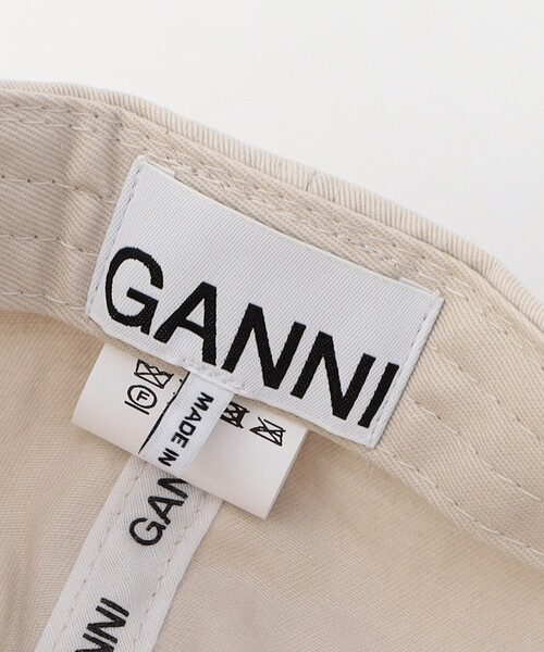 GANNI（ガニー）の「GANNI/ガニー Cap Hat Patch / A5861 / ロゴキャップ / ベースボールキャップ（キャップ・レディース・オフホワイト・ﾌﾘ-）」の8枚目の写真