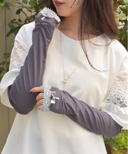 axes femme（アクシーズファム）の「接触冷感レース使いＵＶ手袋（手袋・レディース・ブラック/チャコール・FREE）」の18枚目の写真