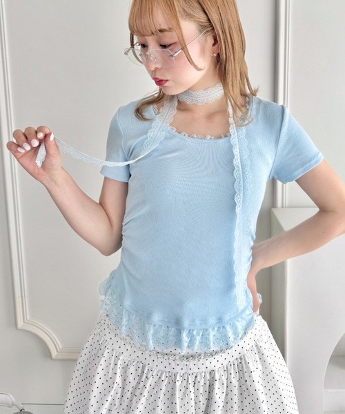 Loueme（ルエム）の「レースチョーカー付き裾フリルトップス（Tシャツ/カットソー・レディース・ライトブルー/ブラック/グレー/オフホワイト・FREE）」の4枚目の写真