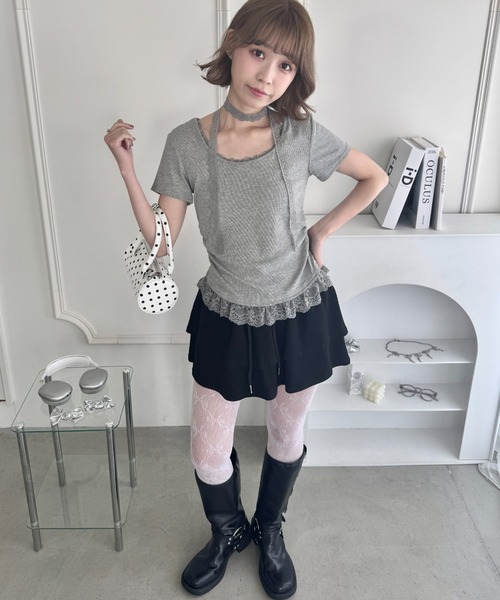 Loueme（ルエム）の「レースチョーカー付き裾フリルトップス（Tシャツ/カットソー・レディース・ライトブルー/ブラック/グレー/オフホワイト・FREE）」の11枚目の写真