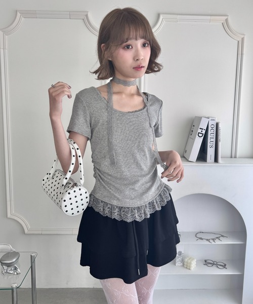 Loueme（ルエム）の「レースチョーカー付き裾フリルトップス（Tシャツ/カットソー・レディース・ライトブルー/ブラック/グレー/オフホワイト・FREE）」の10枚目の写真