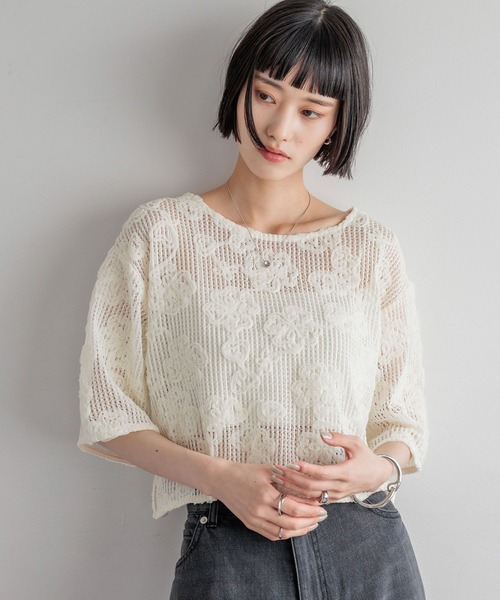 LOWRYS FARM（ローリーズファーム）の「３Ｄレース５Ｓ　 492171（Tシャツ/カットソー・レディース・ブラック/アイボリー/ブラウン・FREE）」の2枚目の写真