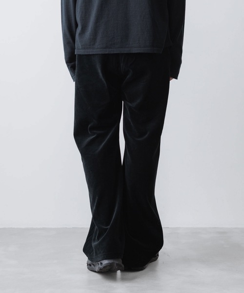 ATTACHMENT(アタッチメント)の「CO/PE ベロア ジャージー 3Dトラックワイドパンツ / CO/PE VELOR JERSEY 3D TRACK WIDE PANTS(その他パンツ・メンズ・ブラック/ダークグレー・3/2/1)」の9枚目の写真