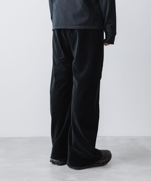 ATTACHMENT(アタッチメント)の「CO/PE ベロア ジャージー 3Dトラックワイドパンツ / CO/PE VELOR JERSEY 3D TRACK WIDE PANTS(その他パンツ・メンズ・ブラック/ダークグレー・3/2/1)」の10枚目の写真