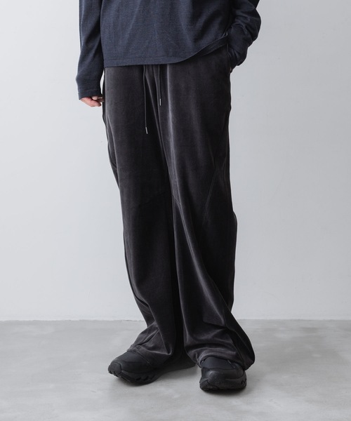 ATTACHMENT(アタッチメント)の「CO/PE ベロア ジャージー 3Dトラックワイドパンツ / CO/PE VELOR JERSEY 3D TRACK WIDE PANTS(その他パンツ・メンズ・ブラック/ダークグレー・3/2/1)」の19枚目の写真