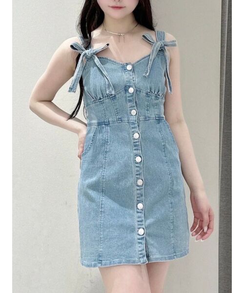 EATME(イートミー)の「ダブルリボンデニムワンピース(ワンピース・レディース・ブルー/ライトブルー/ブラック・MEDIUM/SMALL)」の1枚目の写真