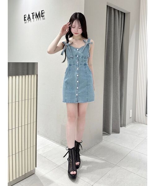 EATME(イートミー)の「ダブルリボンデニムワンピース(ワンピース・レディース・ブルー/ライトブルー/ブラック・MEDIUM/SMALL)」の22枚目の写真