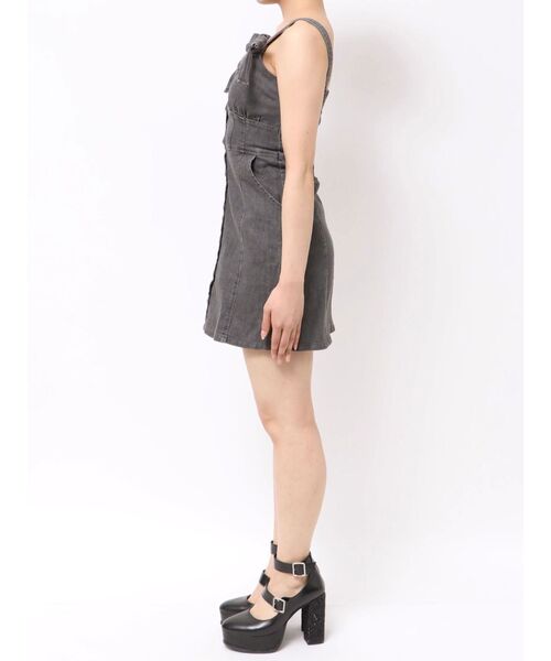 EATME(イートミー)の「ダブルリボンデニムワンピース(ワンピース・レディース・ブルー/ライトブルー/ブラック・MEDIUM/SMALL)」の4枚目の写真