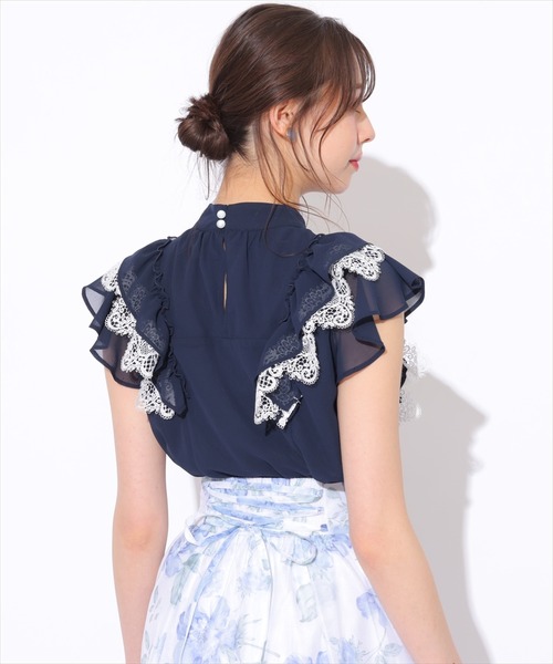 新品未使用ブラウス　シフォン生地　フリルスリーブ セール】シフォン×レースフリルスリーブブラウス（シャツ