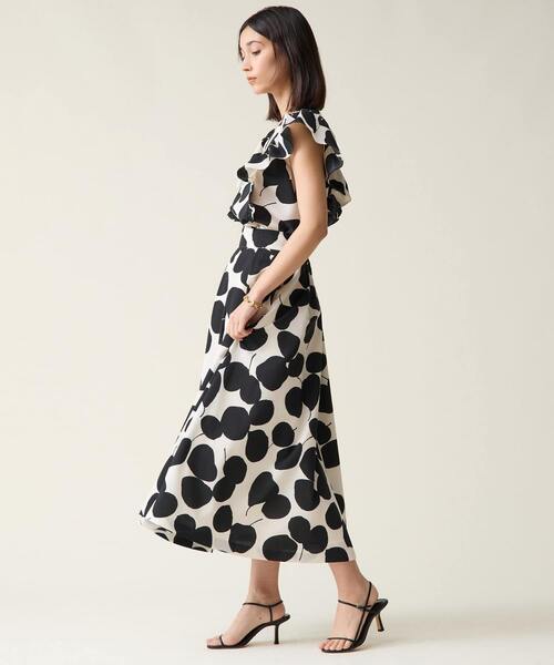 Tiara（ティアラ）の「リーフドットプリントスカート（セットアップ可）（スカート・レディース・アイボリー/ブラック・2/3）」の10枚目の写真