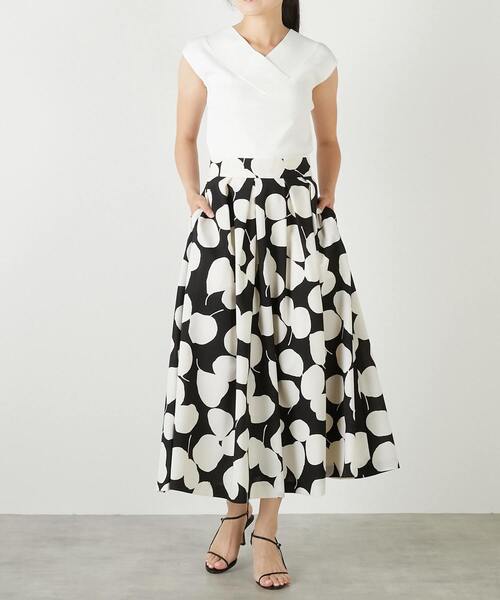 Tiara（ティアラ）の「リーフドットプリントスカート（セットアップ可）（スカート・レディース・アイボリー/ブラック・2/3）」の19枚目の写真