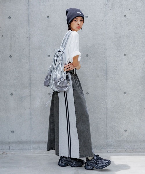 PAGEBOY（ページボーイ）の「ドッキングデニムスカート（スカート・レディース・ブラック/ブルー・FREE）」の6枚目の写真