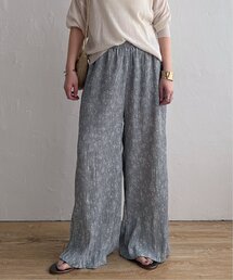 LBC（エルビーシー）の「ボタニカルプリントプリーツパンツ（その他パンツ）」