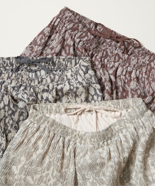 LBC（エルビーシー）の「ボタニカルプリントプリーツパンツ（その他パンツ・レディース・オフホワイト/チャコールグレー/ブラウン・M）」の19枚目の写真