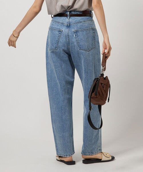 green label relaxing（グリーンレーベルリラクシング）の「カーブ デニム（デニムパンツ・レディース・ライトブルー/コバルトブルー・36/38）」の9枚目の写真